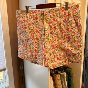 GAP Women's Floral Print Shorts
